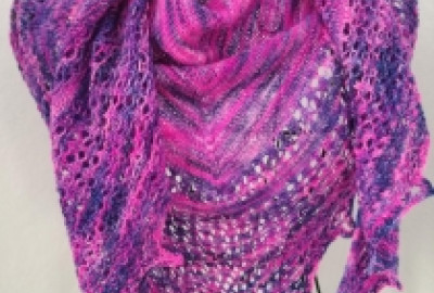 Meine Spezialität: Lacetücher stricken, Wunderschöne Traumfänger, Taschen häkeln, Tücher häkeln, Handgefertigtes aus edlen Garnen