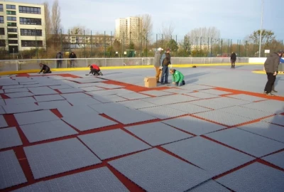 Installation mit vorgefertigten Bodenmodulen