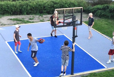 asketballspiel 3 x 3 - Anforderungen und Perspektiven  Um langfristig und dauerhaft bei Olympia konkurrenzfähig zu bleiben, werden sich auch in Deutschland Basketball-Athletinnen und  Basketball-Athleten auf das 3 x 3 Basketballspiel spezialisieren müssen