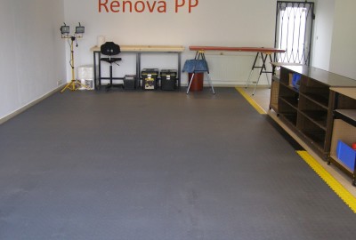 Garagen-Boden aus PVC Bodenfliesen mit Diamant Oberfläche