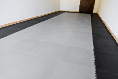 Garagen-Boden aus PVC Bodenfliesen mit Leder-glatt Oberfläche