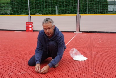 Linienmarkierung mit Markierungs-Sticks auf EXPO-sport