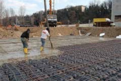 Betonschüttung der Bedondecke des NEW ELEVETOR TANKS