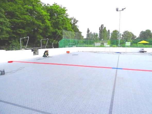 Inline-Hockey-Belag in Schwetzingen mit Typ Multisport und Zubehör